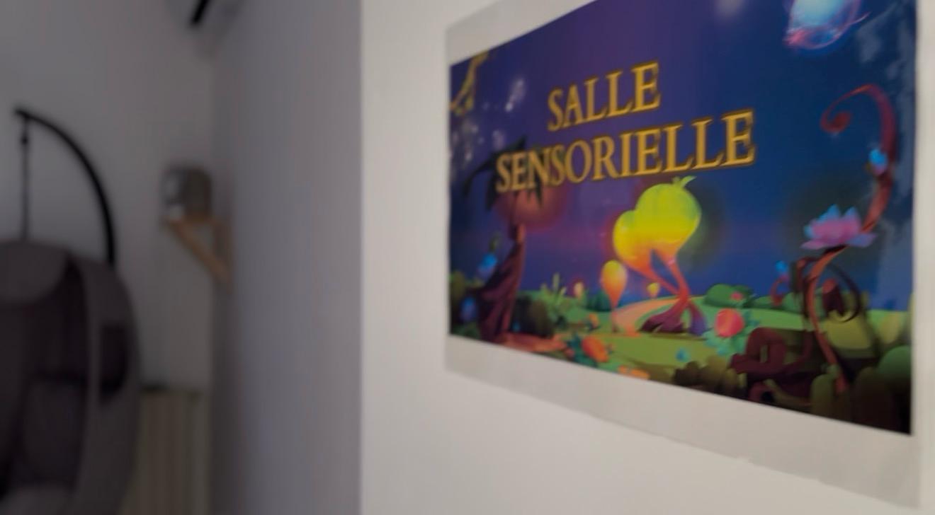 Création d’une bibliothèque et d’une salle d’arts créatifs